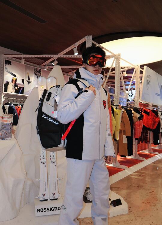 ROSSIGNOL滑雪装备精选推荐:从初学到进阶,全面提升滑雪体验
